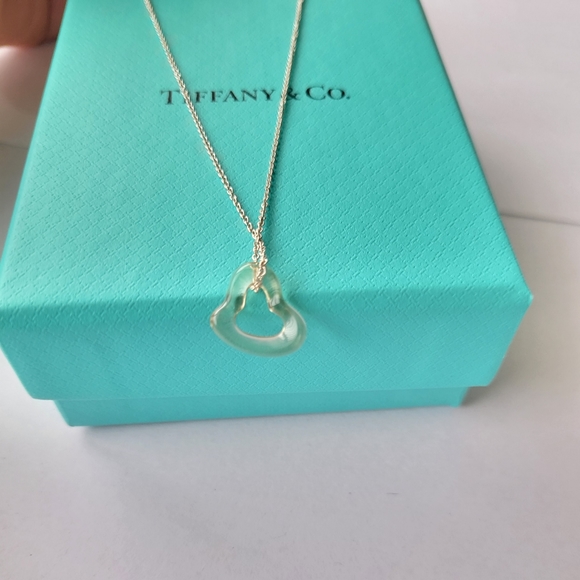 Tiffany & Co. Elsa Peretti gemstone  Open Heart pendant in Rock crystal 16". - Picture 10 of 14